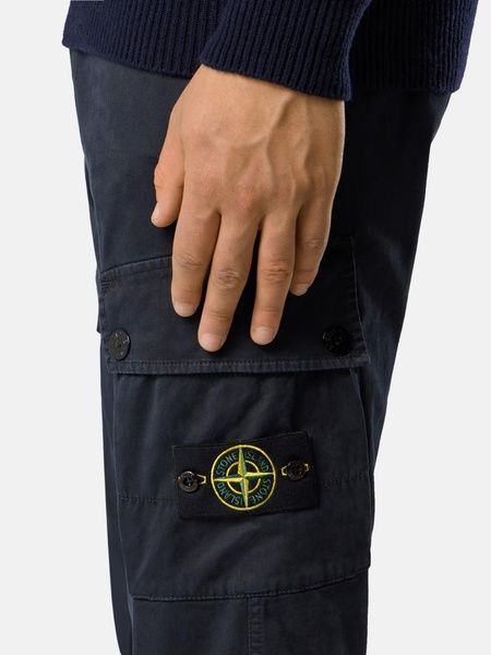 Штани Stone Island в темно-синьому кольорі W32 L2S153100034-S00L1 V0120 W32 фото
